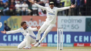 Kuldeep Yadav Call Grows as India Seeks Edgbaston Rebound Against England