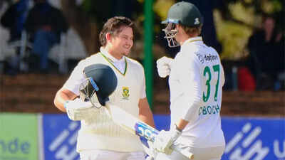 Lhuan-dre Pretorius celebrates with Corbin Bosch after record-breaking innings.